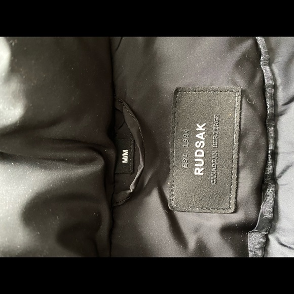 Black rudsak winter coat with fur ❄️ - Picture 3 of 3